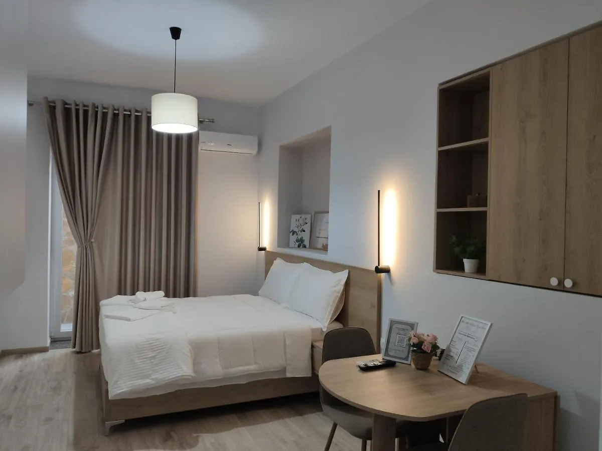 Elvish Garden Boutique B&B Berat